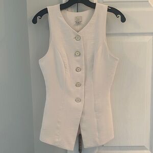 A New Day Gold Tone Button-Front V-Neck Top in Light Cream - NWT- Women’s XS